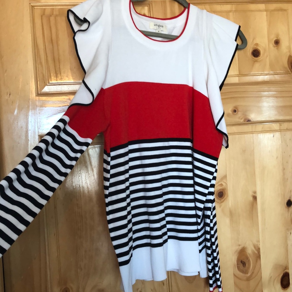 Umgee Cold Shoulder Sweater